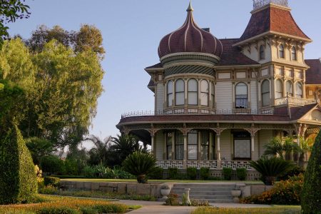 A Seaside Reset in Laguna Beach